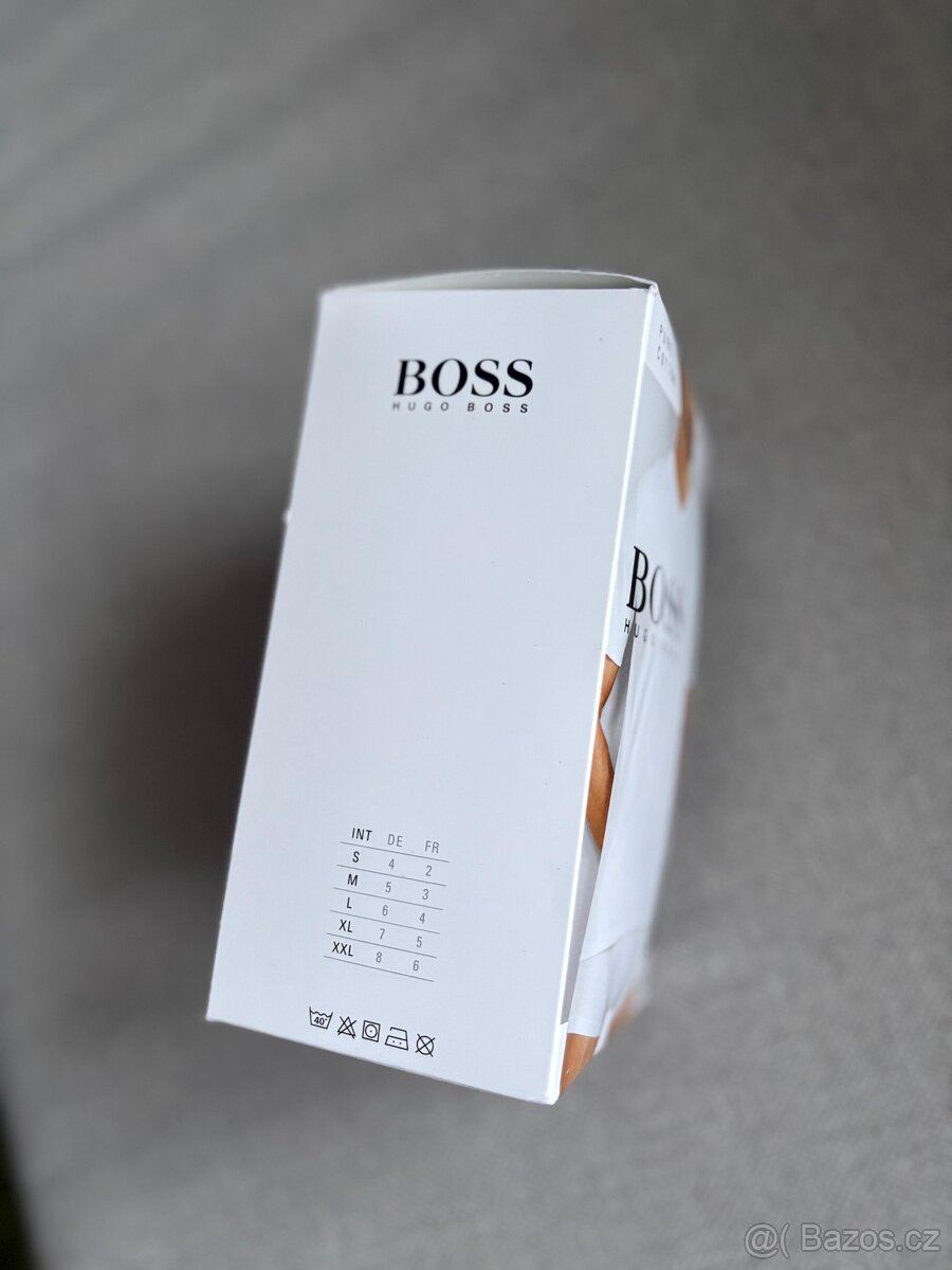 3-pack černé tričko HUGO BOSS - vel. M - 8