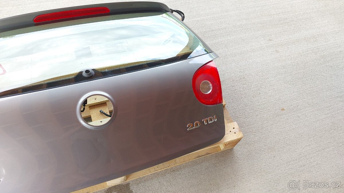 Volkswagen Golf 5 – Dveře kufru LA7T šedá - 8