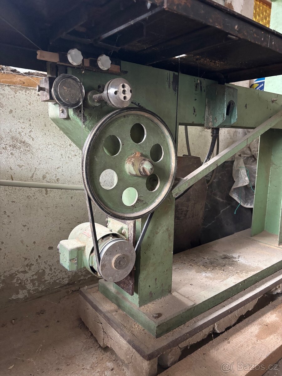 Stojanová pásová pila - 8