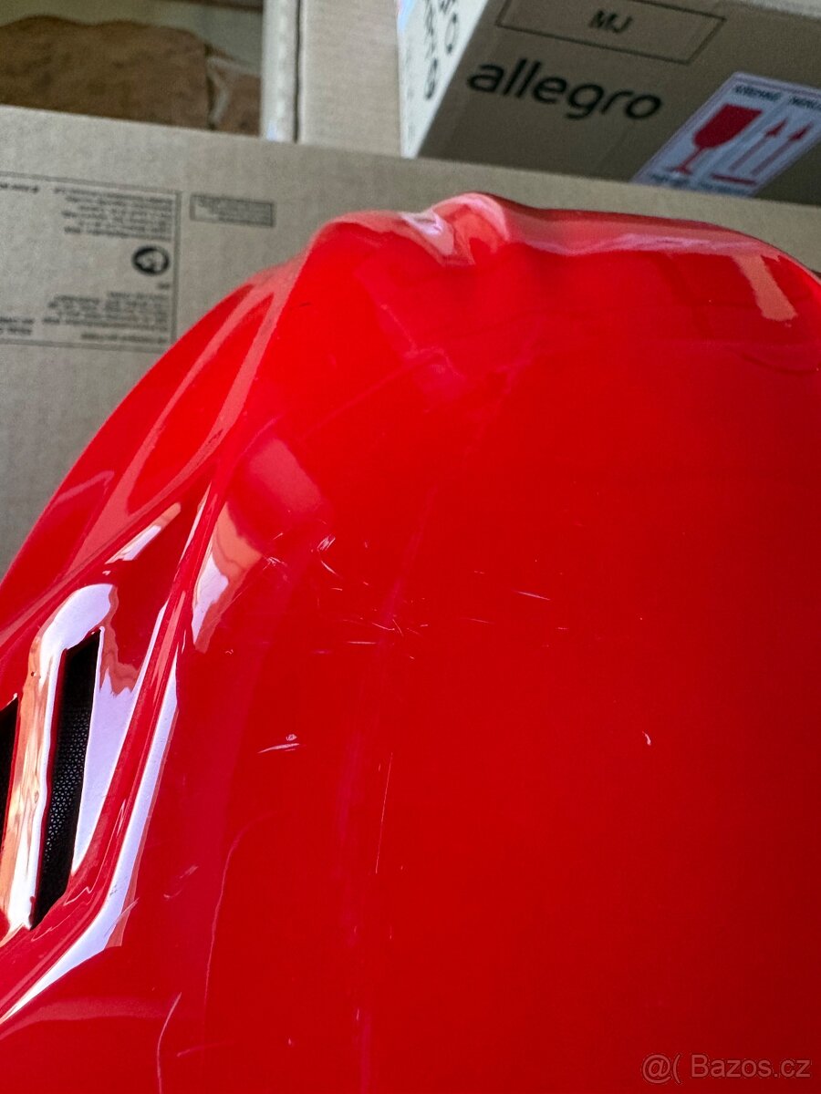 Lyžařská helma - 8