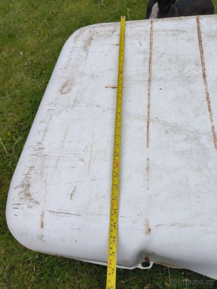 Plastová nádrž 700 litrů - 8