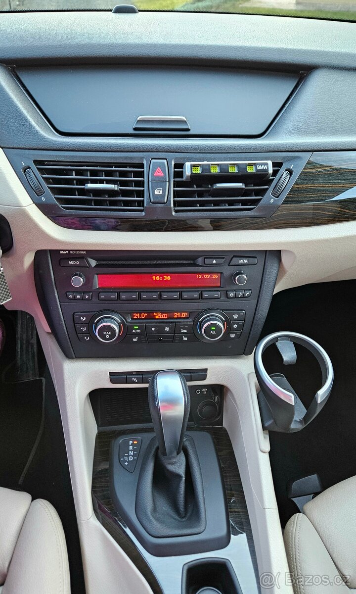 BMW X1 20D XDrive e84 - 8