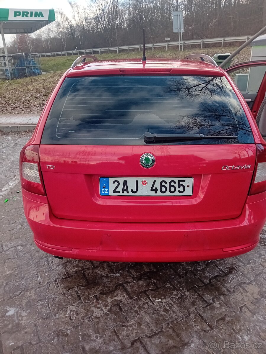 Škoda Octavia 1.6TDI kombi - 8