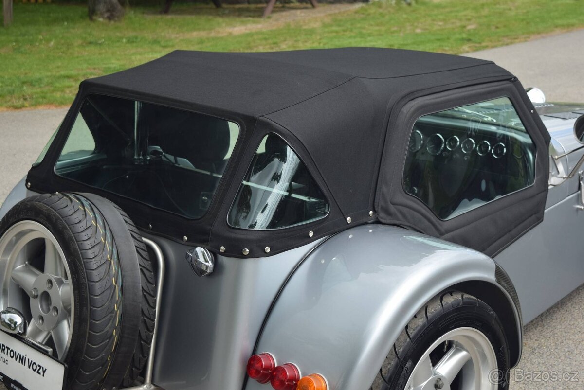 VM 77 (Caterham) 2000 - 8