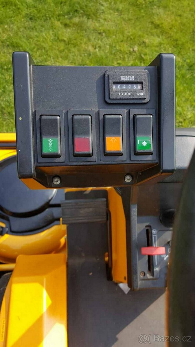 Stiga Park Pro, hydrostatický, 18 koní, 2válcový, 4taktní, p - 8