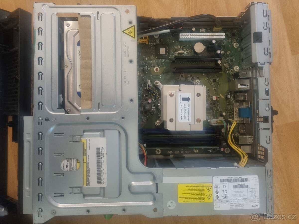 Stolní mini PC Fujitsu Esprimo E900, Intel i3⭐ - 8