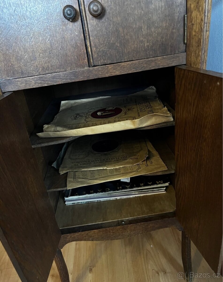 SKŘÍŇOVÝ GRAMOFON ODÉON - 8