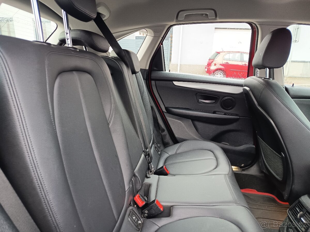 BMW 218i Active Touter ČR 78tkm - 8