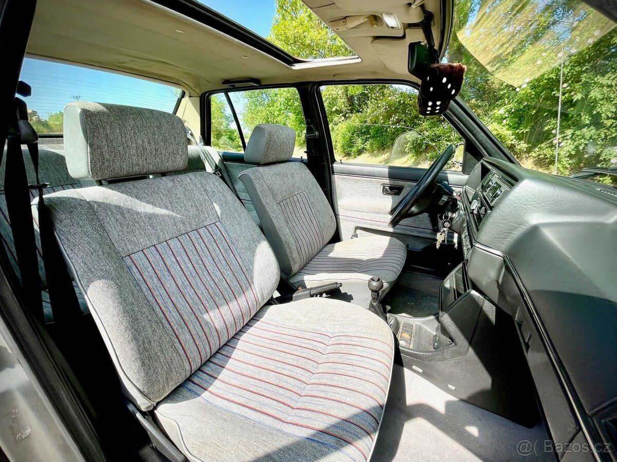 VW Jetta Mk2 Coach - 8