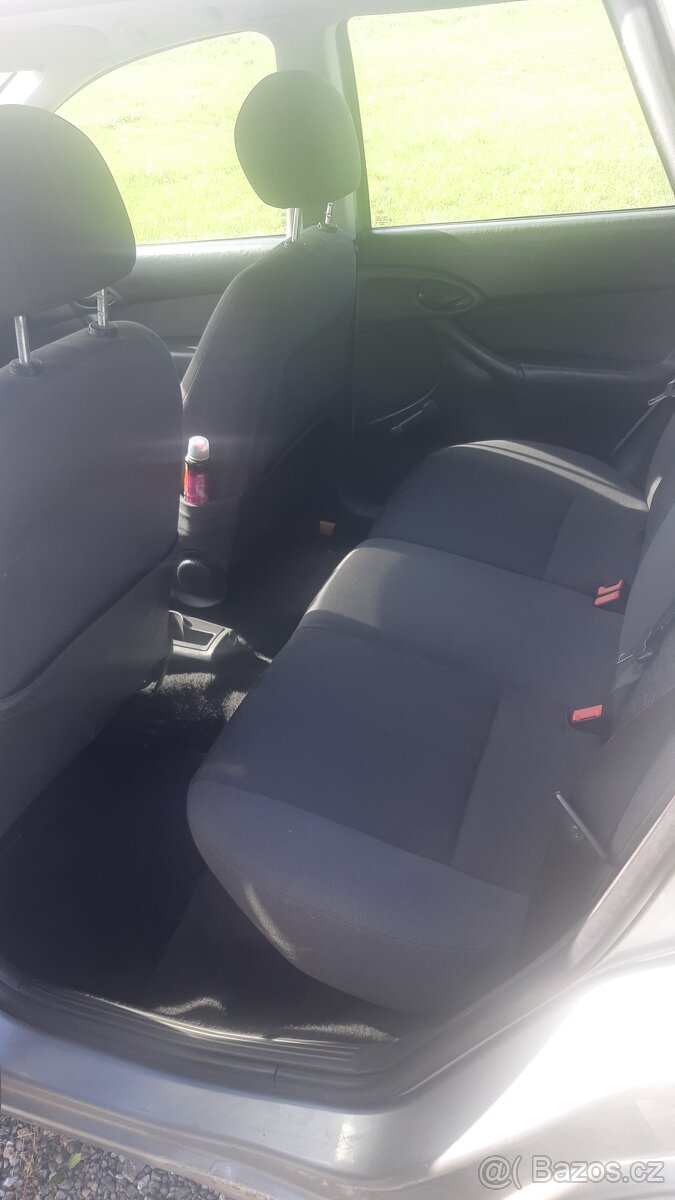 Ford Focus 1.6 - combi - 8