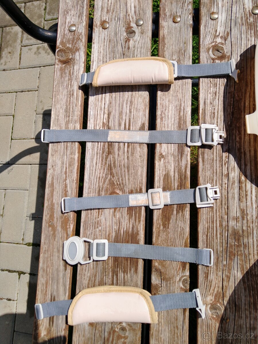 Polohovací jídelní židlička - 8