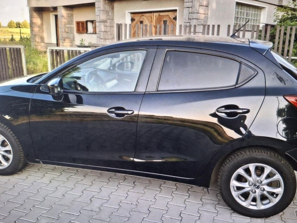 Mazda 2,1.5 66kw facelit max.výbava - 8