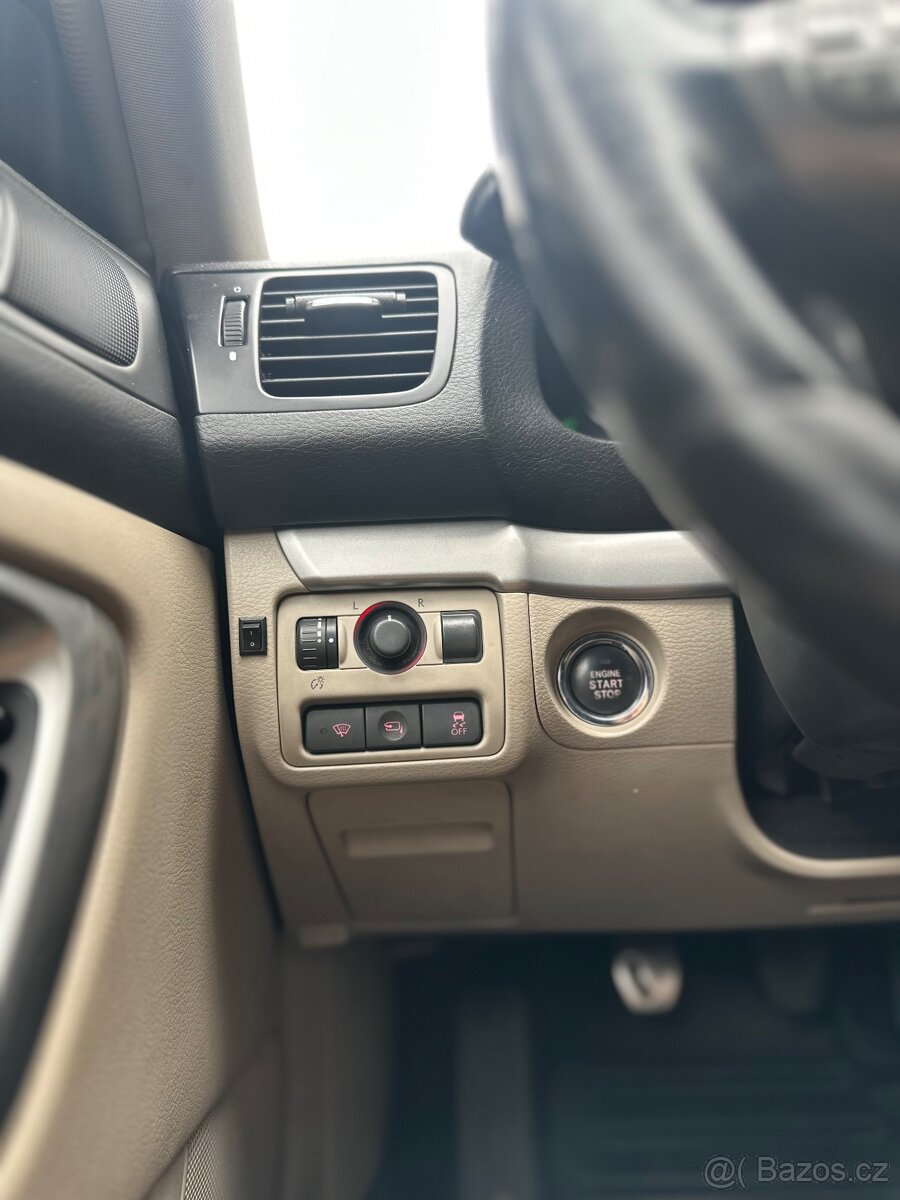 Subaru Legacy - 8