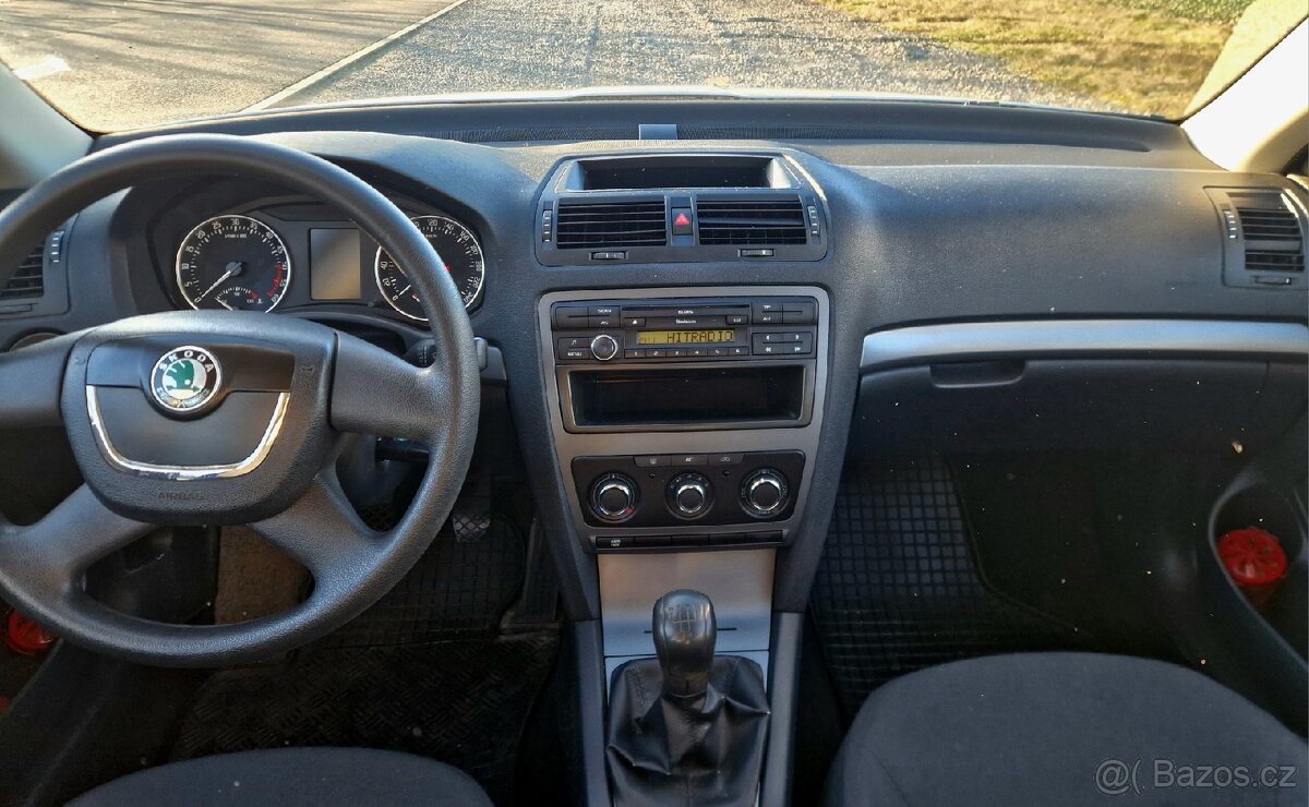 ŠKODA OCTAVIA 1.6 TDI 77kW combi - 8