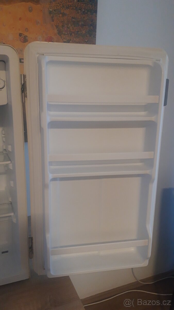 retro lednice MIDEA - 8