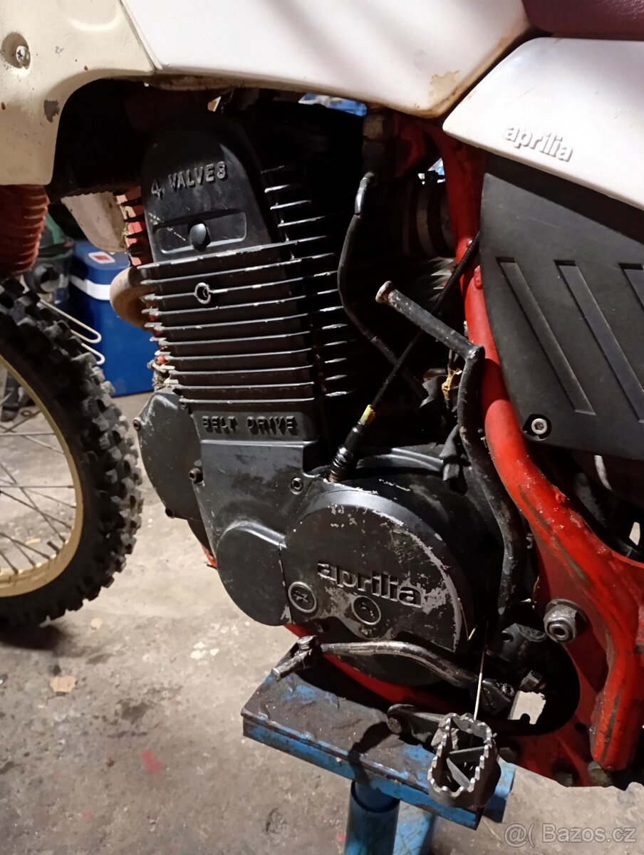 Aprillia ETX 350 - 8