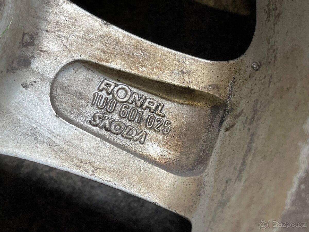 Prodám originální Alu kola Škoda - 8