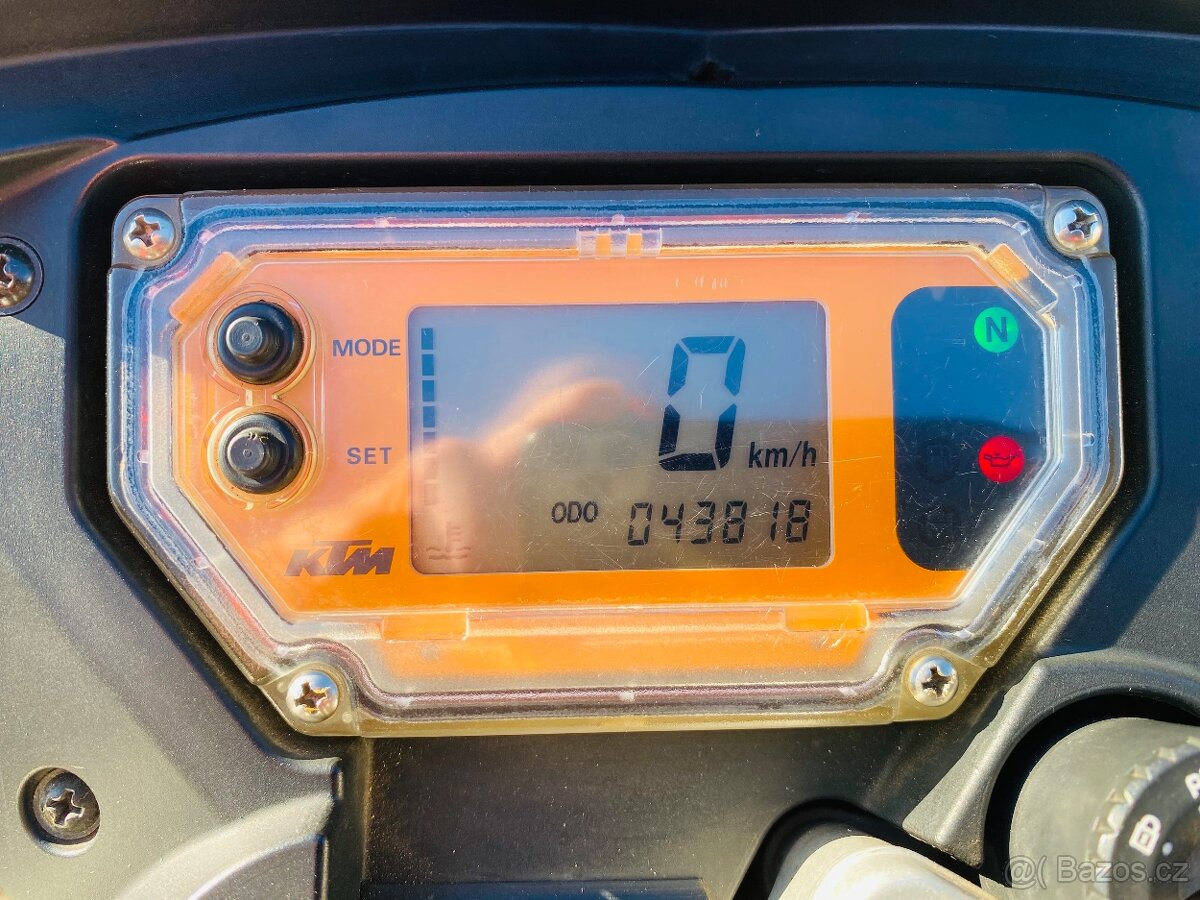 KTM 950 SUPERMOTO - 8