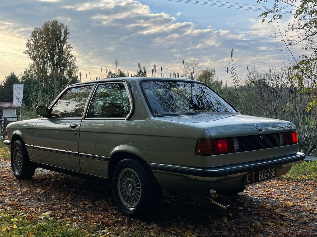 BMW 320/6 E21 - 8