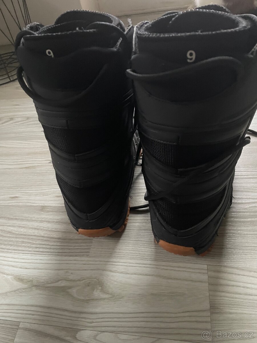 Snowboard 155 cm + boty 42 - 8