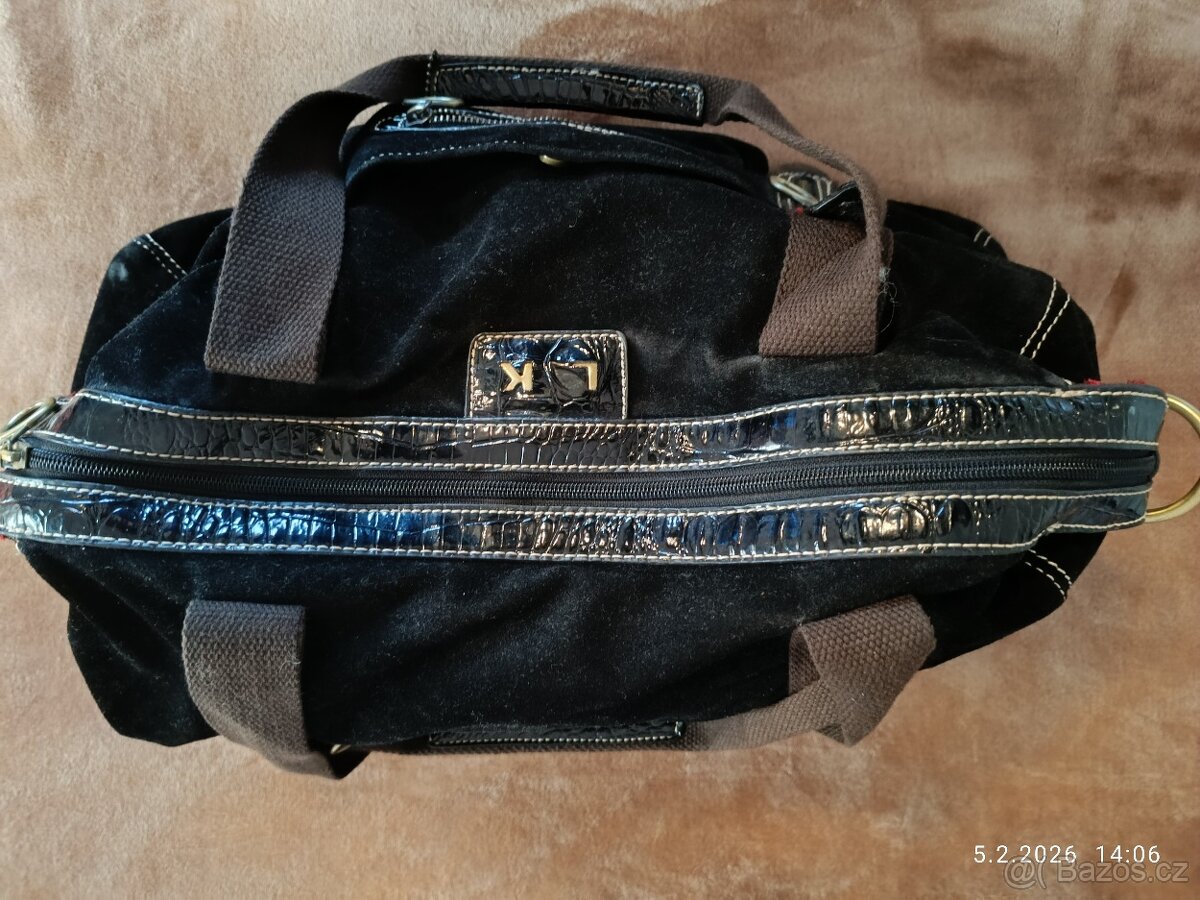 Prodám DÁMSKOU ČERNOU KABELKU - 8