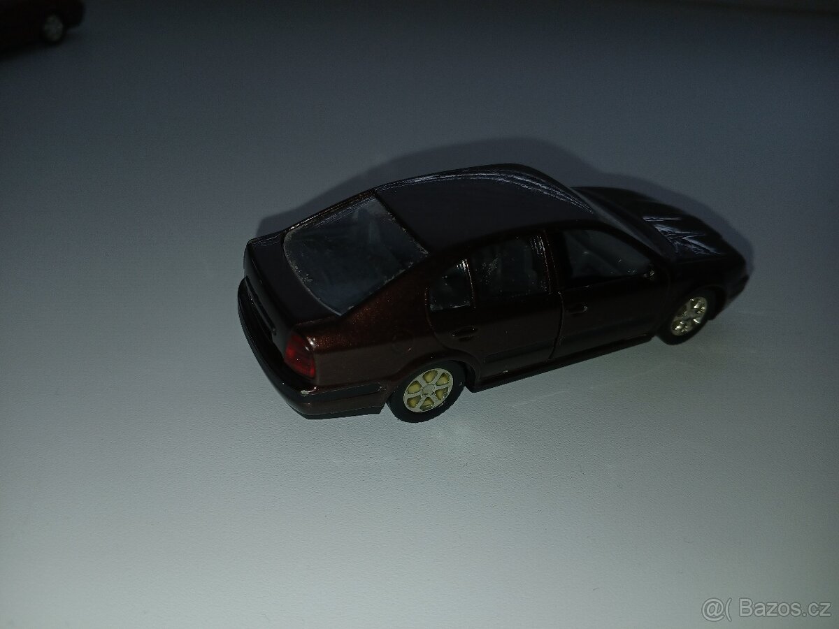 Skoda octavia 1 kaden 1:43 - 8