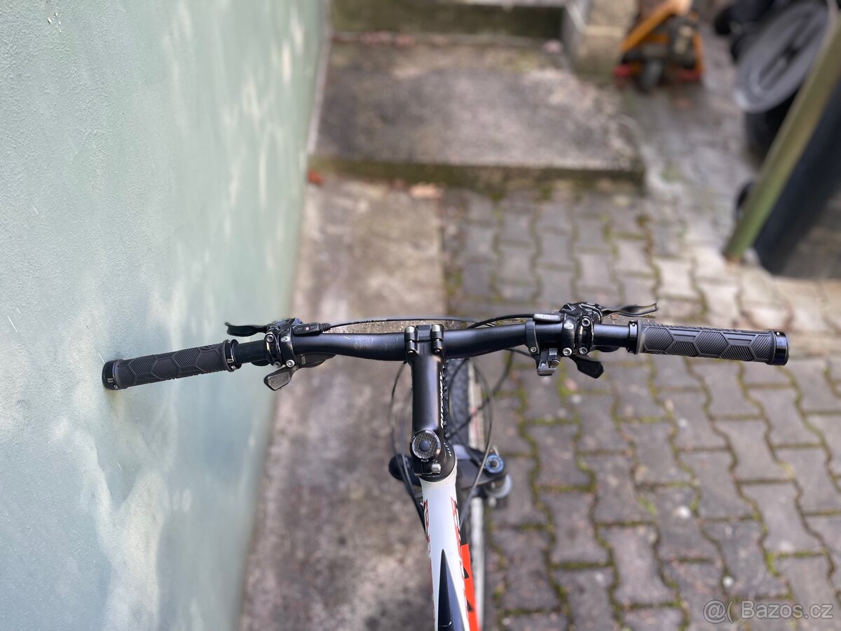 Prodám celoodpružené kolo KTM - 8