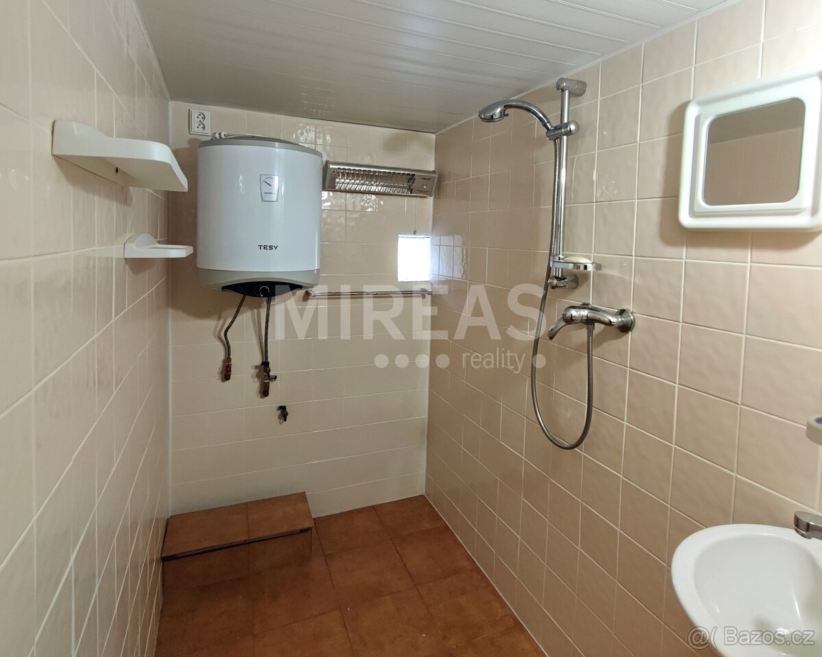 Jablonec nad Jizerou, prodej chalupy a obytné stodoly na poz - 8