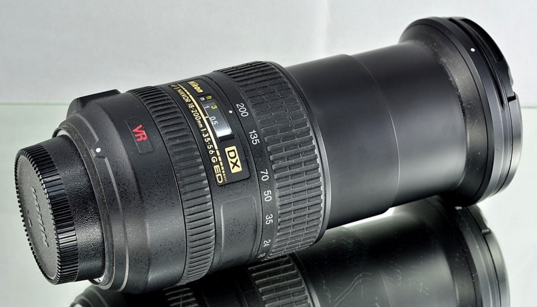 NIKON AFS 18-200mm f/3.5-5.6 G IF ED VR DX ZoomUV - 8
