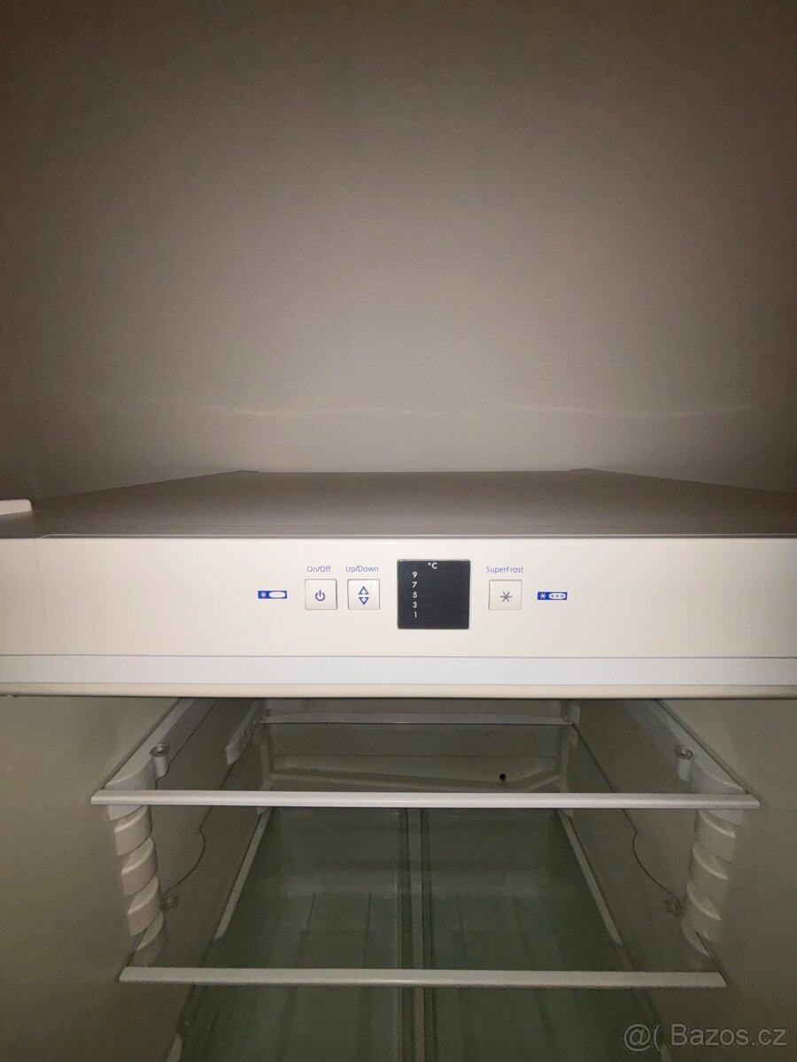 Lednice s mrazákem LIEBHERR - 8