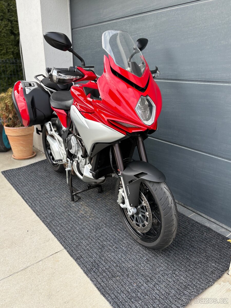 MV Agusta Turismo Veloce 800 - 8