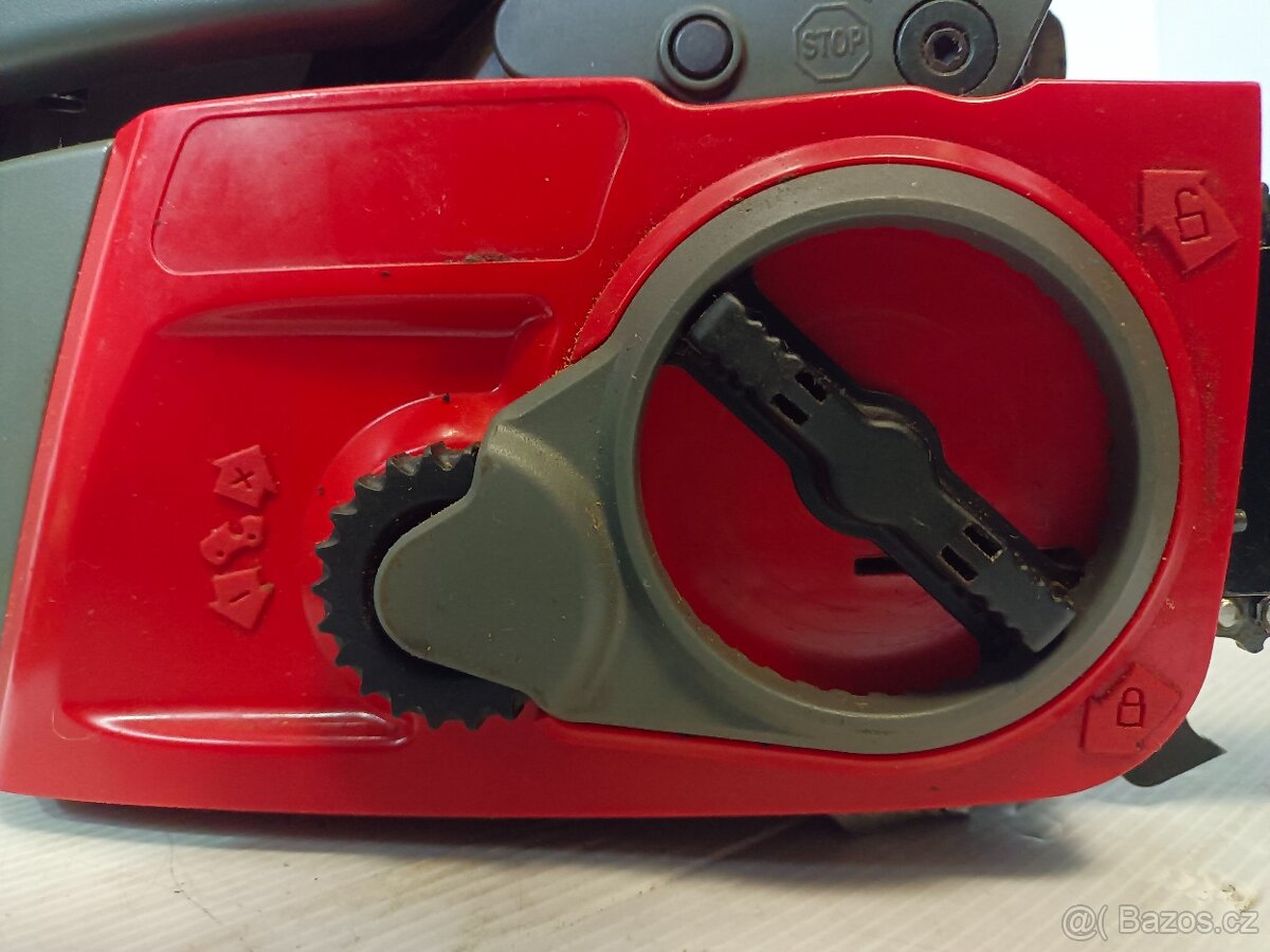 HOMELITE motorová pila HCS-4640C - 8