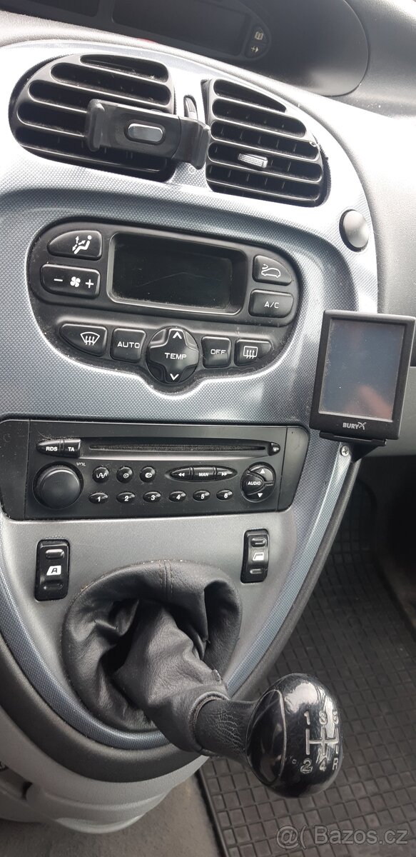 Citroen Xsara Picasso - 8