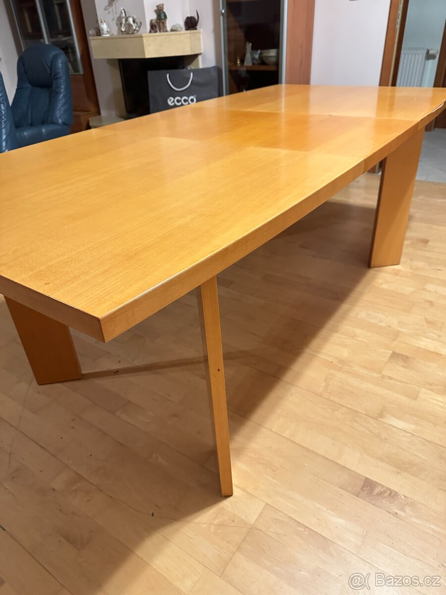 Prodám rozkládací jídelní stůl 90 x 160 cm - 8