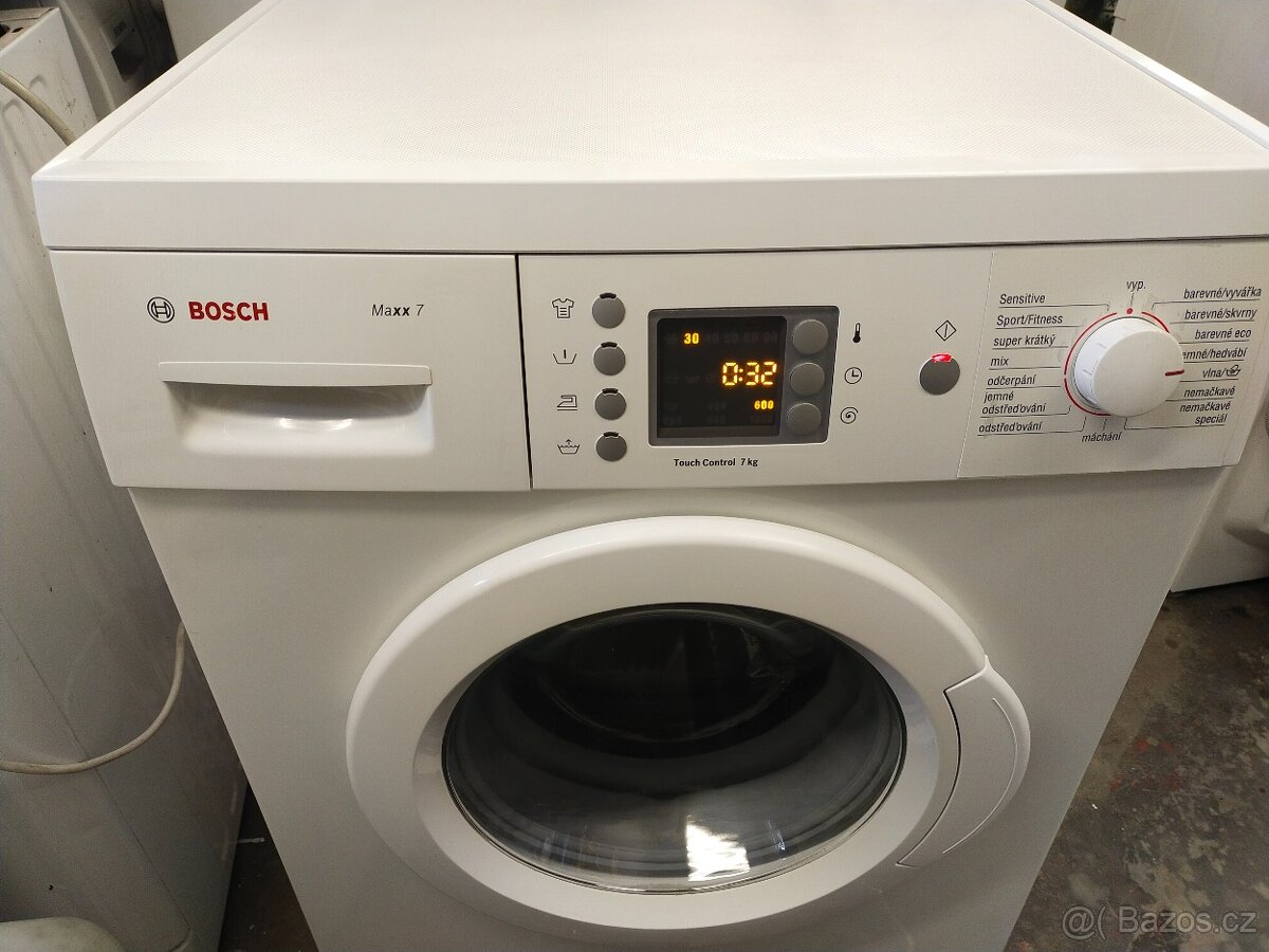 Prodám plně funkční digitální pračku značky Bosch --DOVEZU-- - 8