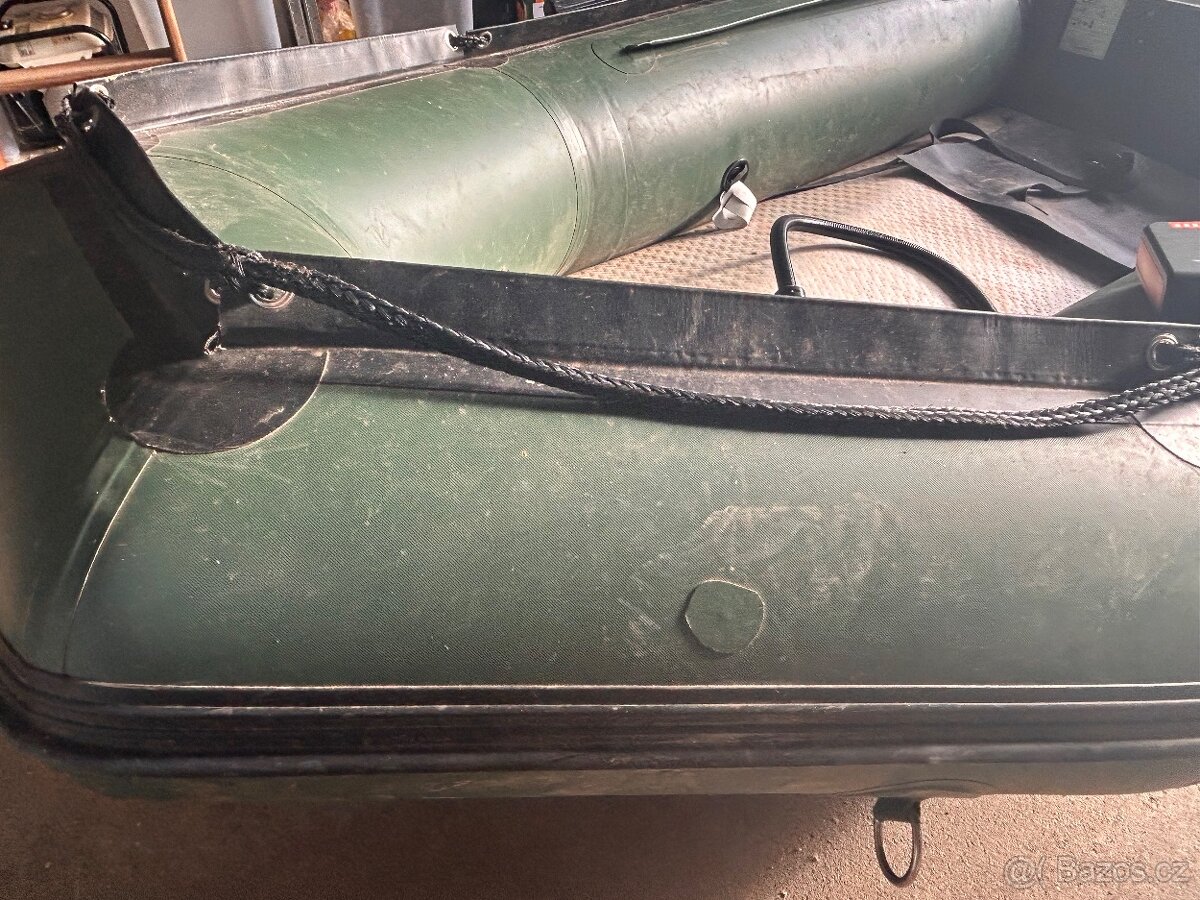 Nafukovací člun Boat 007 s přísl. SLEVA - 8