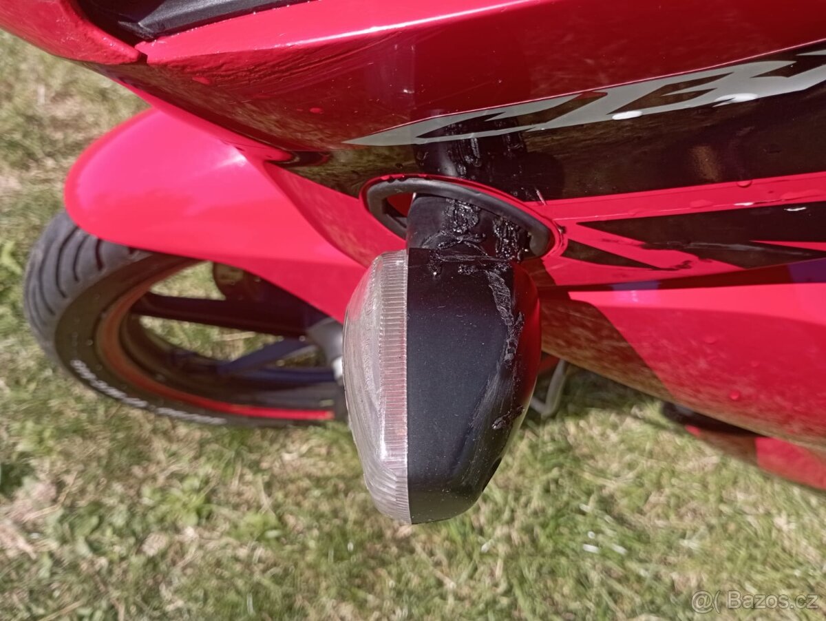 HONDA CBR 125R - 8