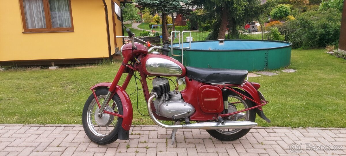 JAWA 250/353 1961 + PAV 40 zapsáno v TP - 8