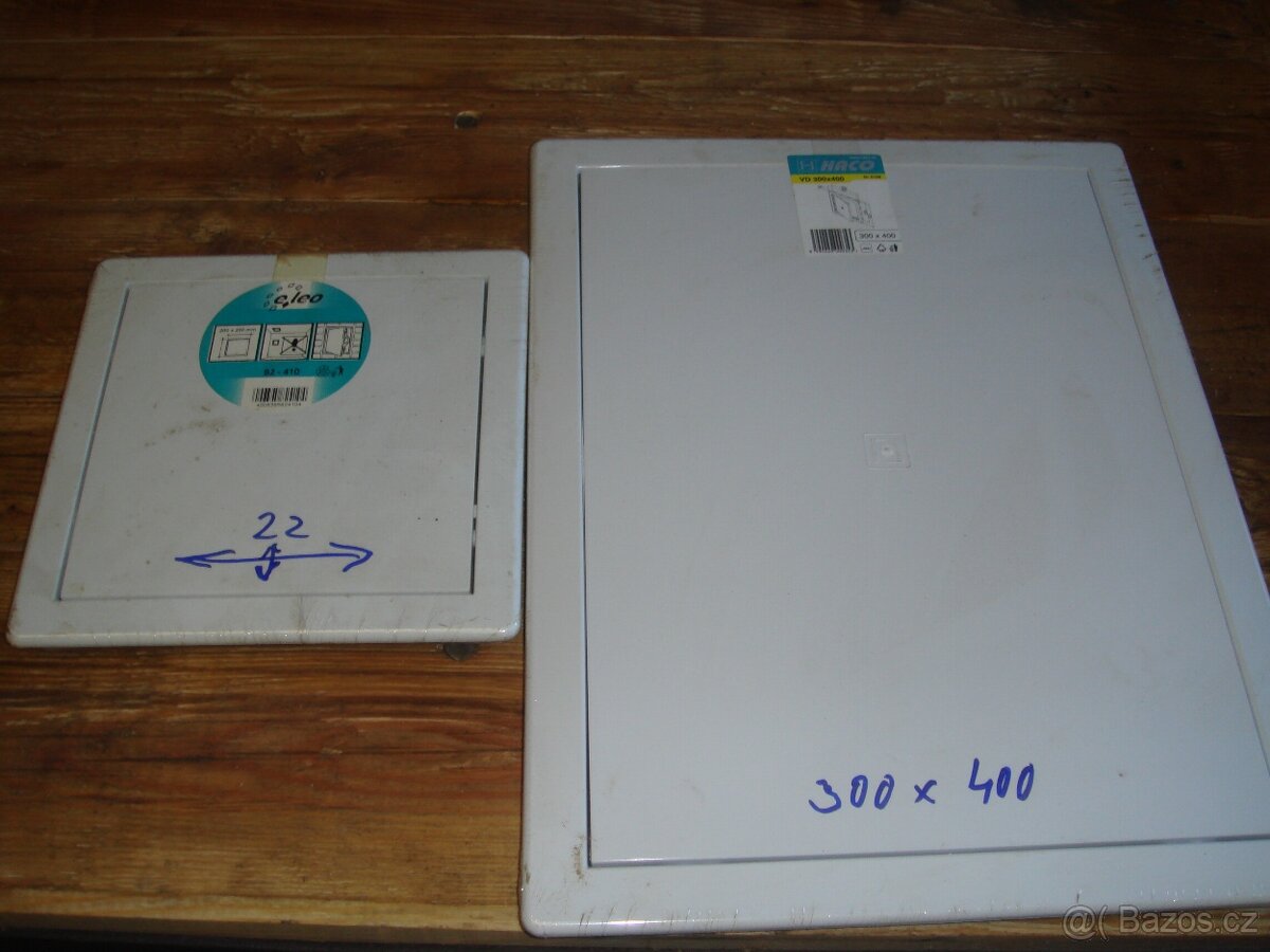 Plotové sloupky,zbytky oplocení. - 8