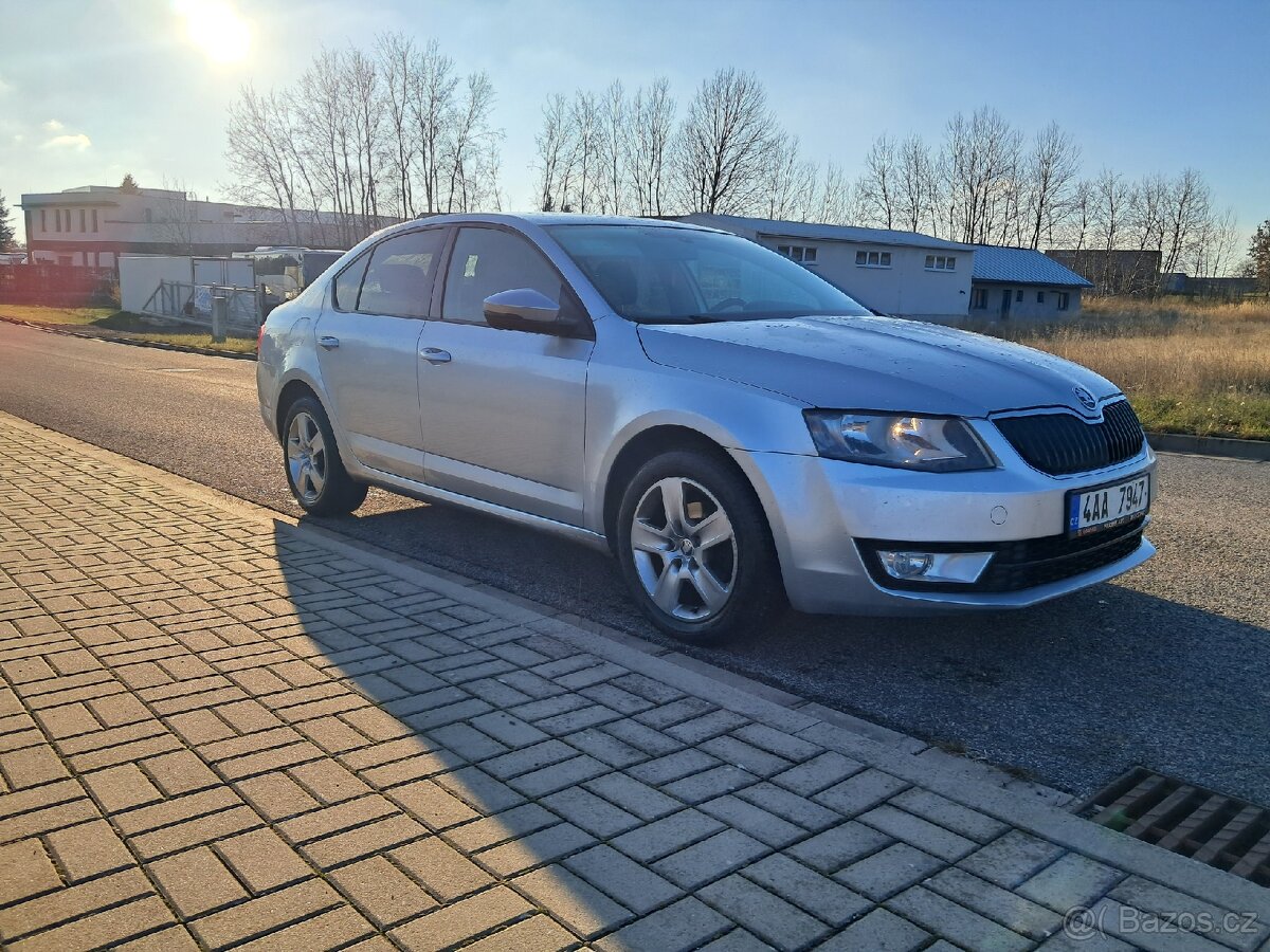 Škoda Octavia 3, 1.6tdi, DSG - 8