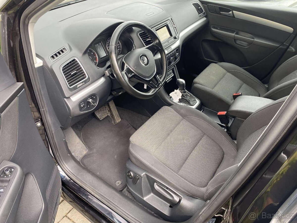Volkswagen Sharan DSG 05/2018 7 míst - 8