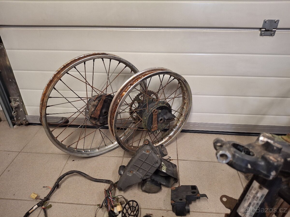 Yamaha DT 175 MX - 8