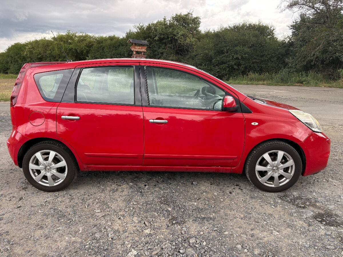 Nissan Note 1,5dci 63 kw r.v.2010 - 8