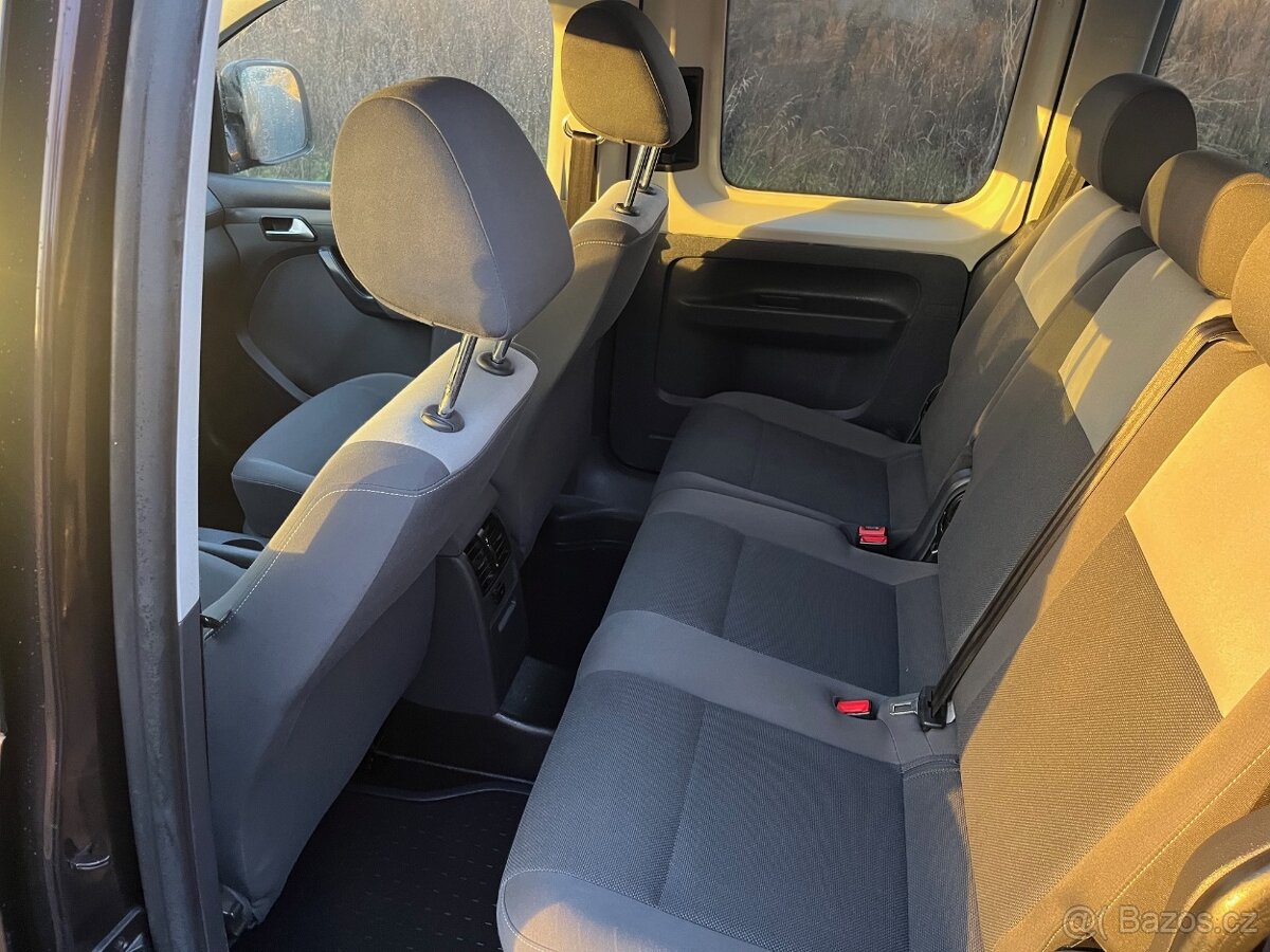 Volkswagen Caddy 1.2 TSI LiFE 2x šoupačky - 8