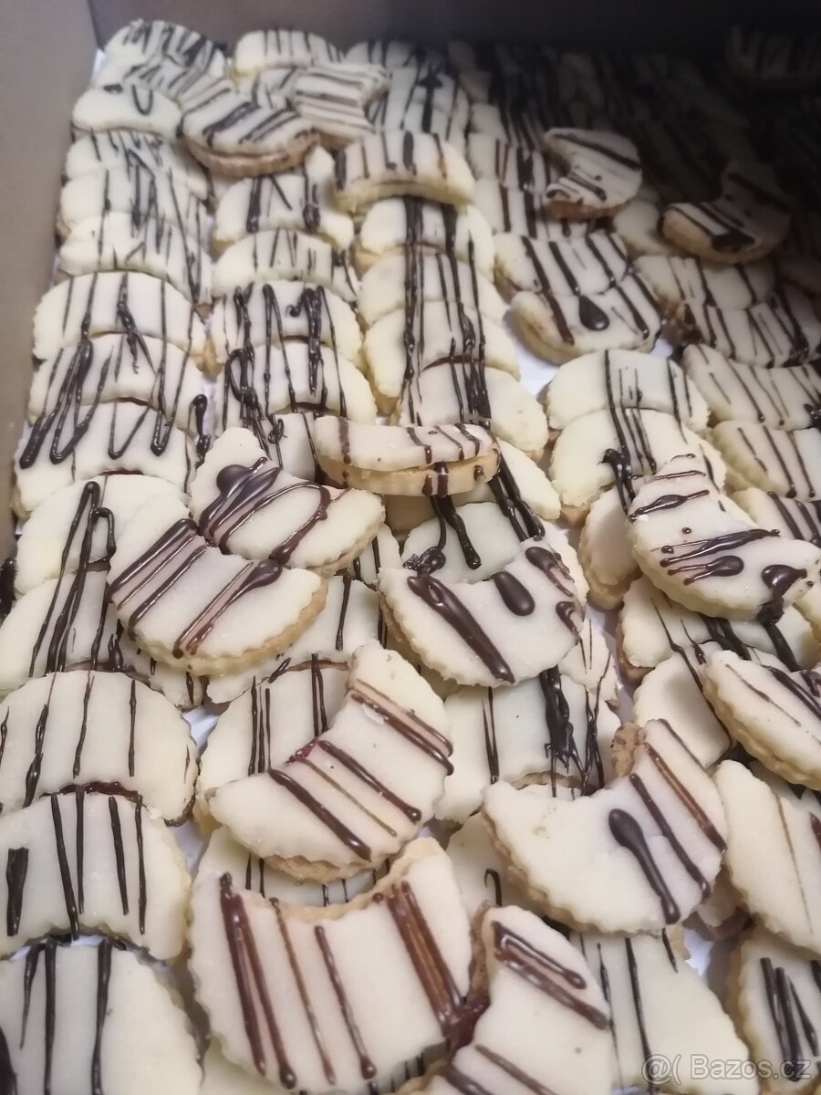 Domácí vánoční cukroví z másla 1 kg 900 - 8