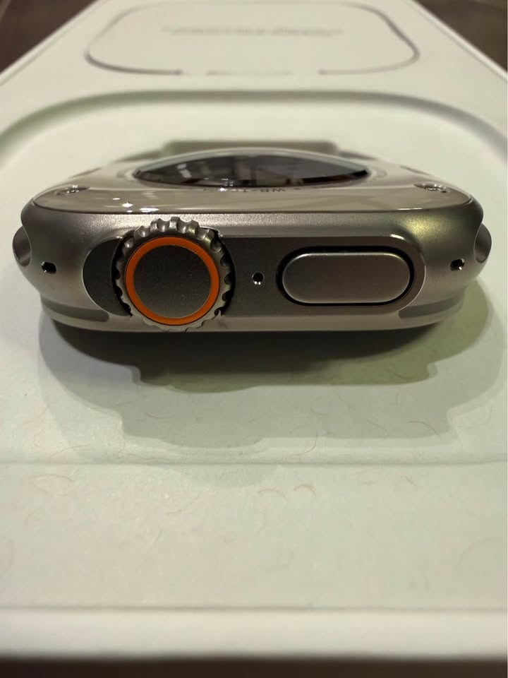 Apple Watch Ultra 2 49mm GPS Titanium - 8