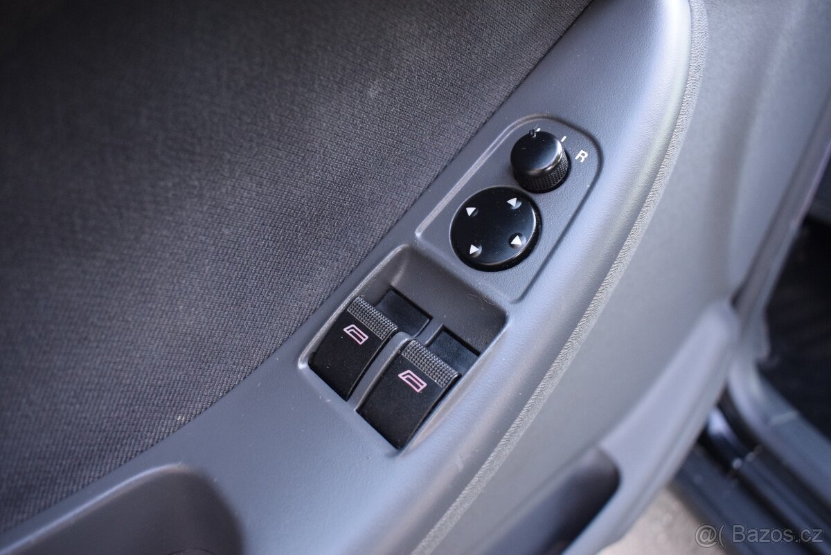 Audi A3 1,6 i AUTOMAT,PO STK - 8