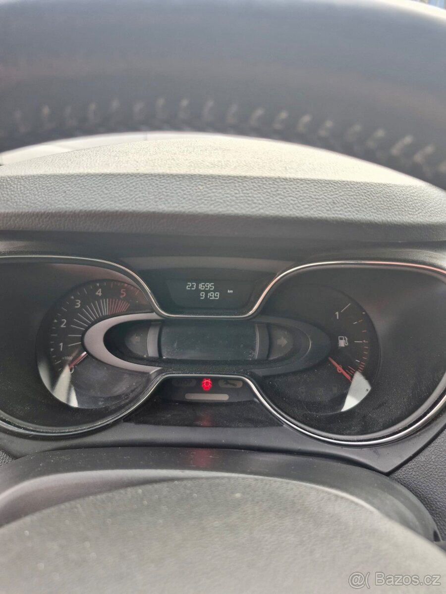 Renault Captur 1.5 dCi, 1. majitel, STK 2027 - 8