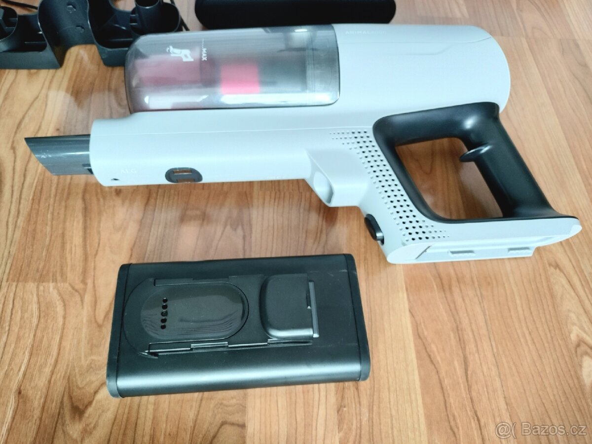 Tyčový vysavač AEG ANIMAL 8000 - 8