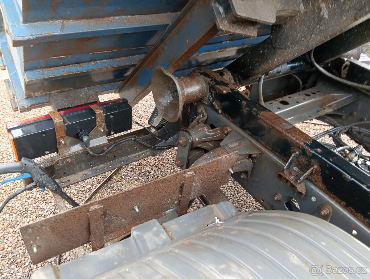 Hákový nosič kontejnerů - 8